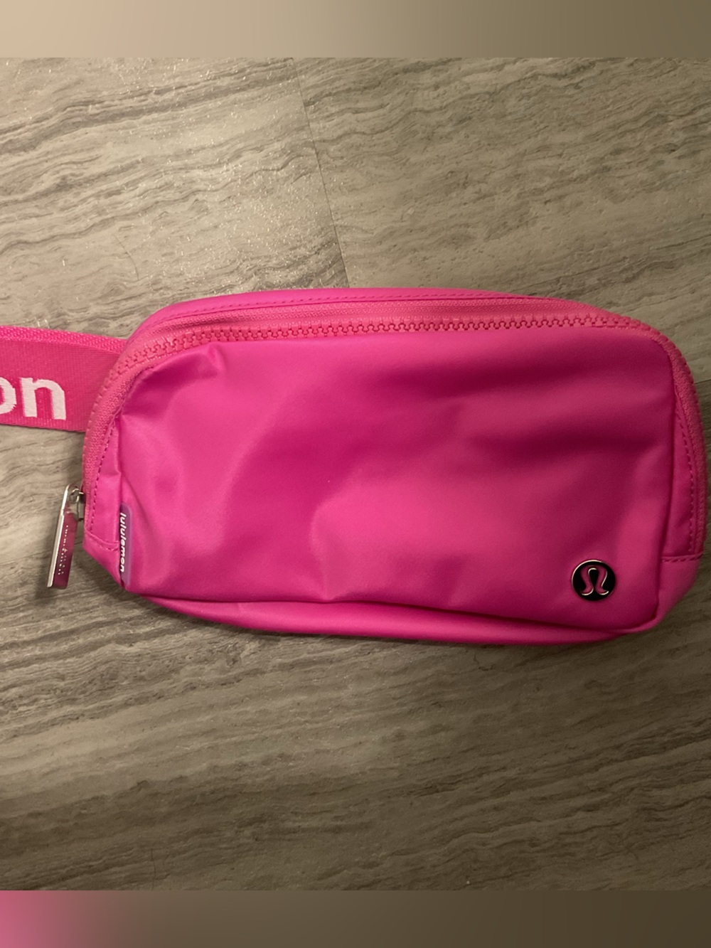 lululemon Everywhere Belt Bag